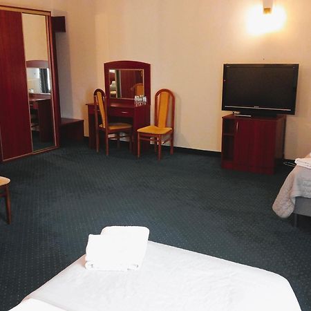 Sosnowe Zacisze Barszczewo Hotel Choroszcz Exterior photo